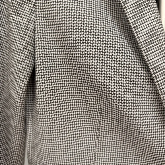 Theory Shrunken Women’s Blazer in Houndstooth - Picture 7 of 14